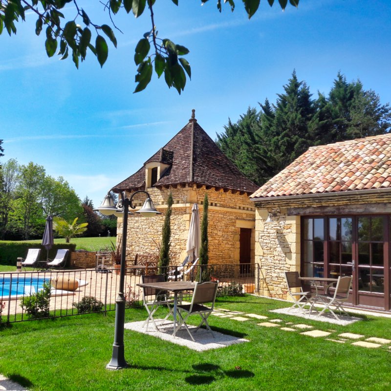 chambre-d-hotes-le-pigeonnier-1x1-03 location-maison-d-hotes-les-granges-hautes-dordogne