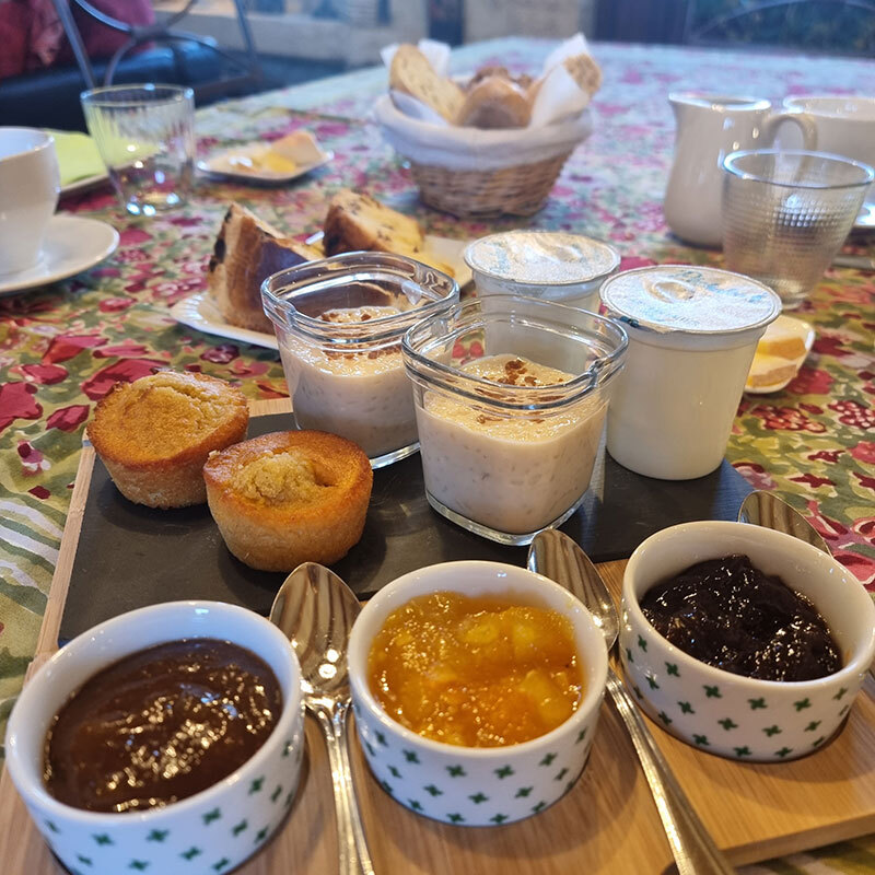 maison-d-hotes-sarlat-petit-dejeuner-diner-les-granges-hautes